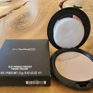 MAC BLOT Powder/Pressed (Medium)